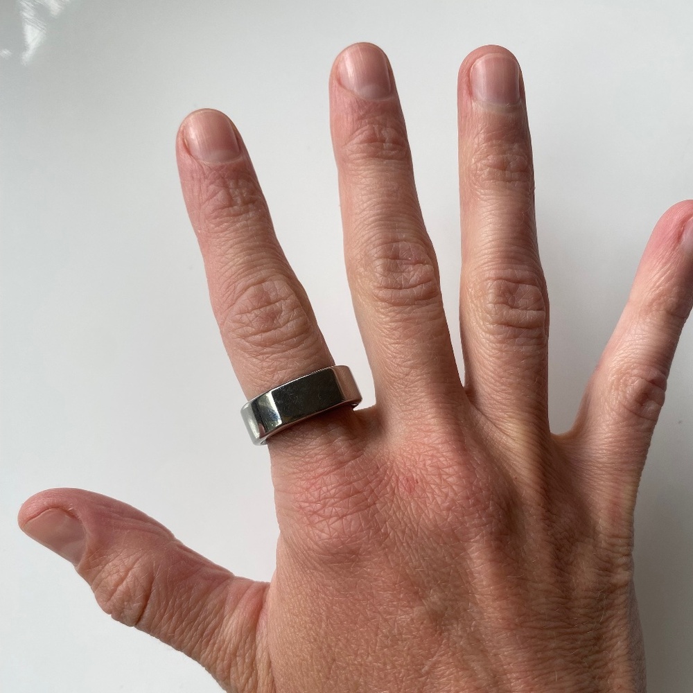 Silver Oura ring, size 7